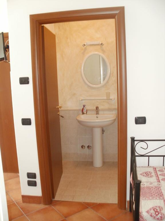 Villa Mafi Нус Екстериор снимка
