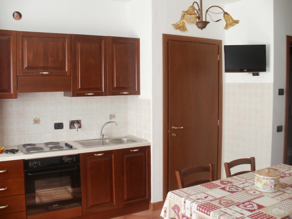 Villa Mafi Нус Екстериор снимка